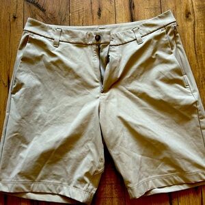 Men’s Lululemon ABC everyday shorts 32